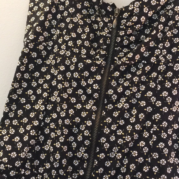 Romper - Picture 2 of 3